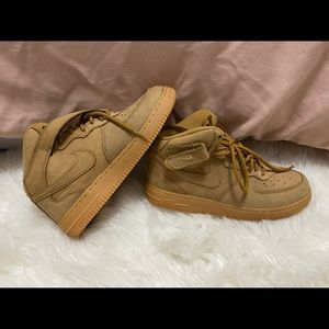 Nike Air Force 1 High
Wheat 2016 (W)